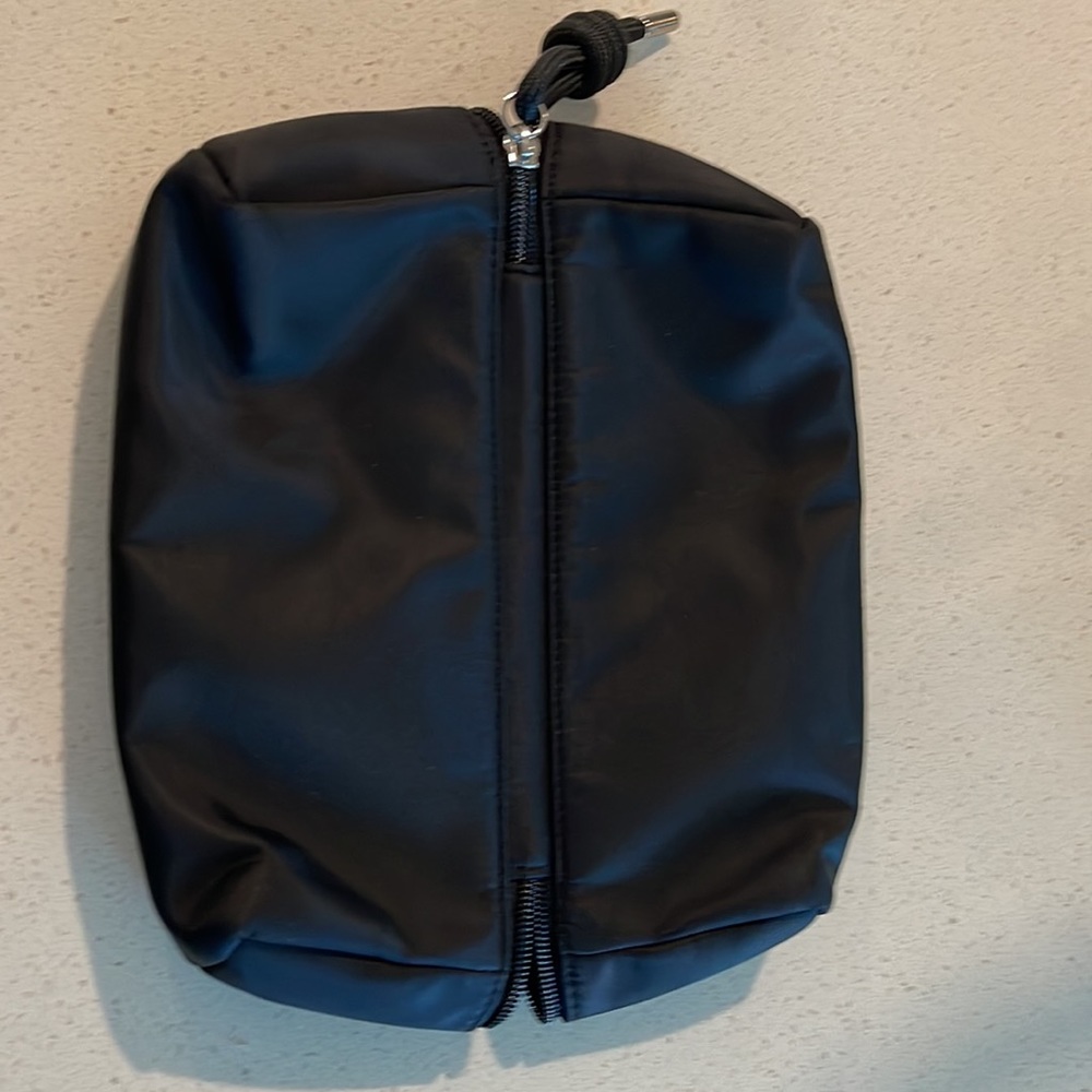 Christian Dior Makeup Bag - Picture 3 of 5